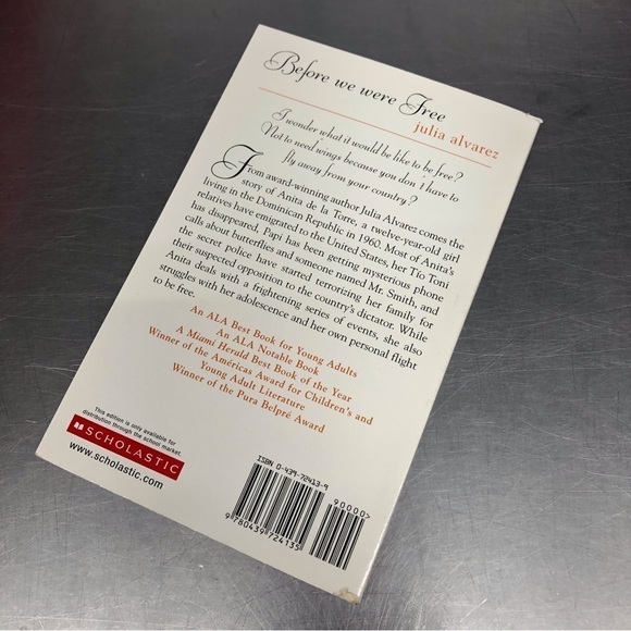 Before We Were Free by: Julia Alvarez, paperback book - Picture 5 of 5